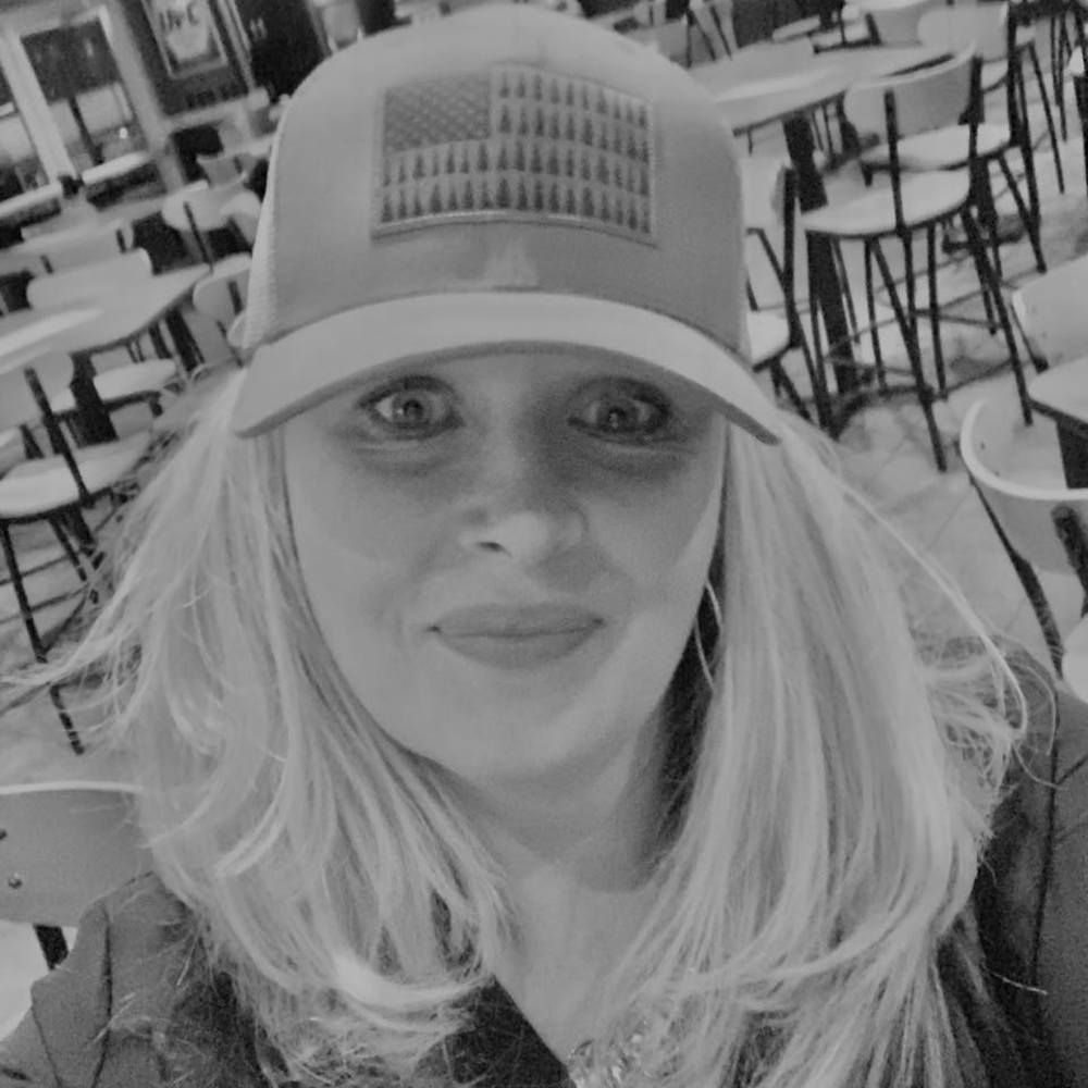 Meet your Posher, Lyn